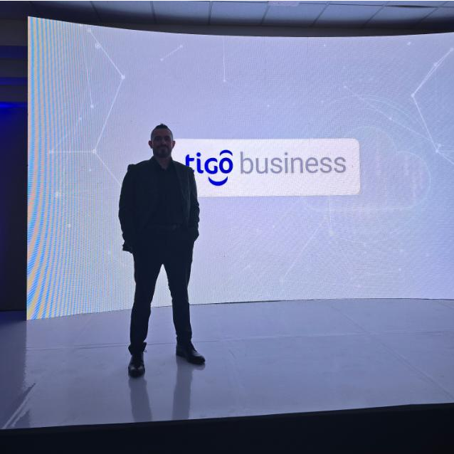 Allan Rodezno speaking at AWS Partner Event 2025